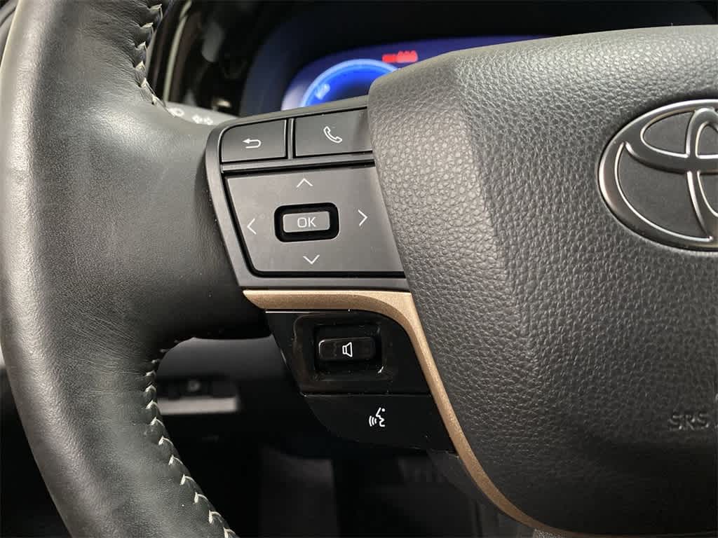 Thumbnail: 2025 Toyota Crown Signia - 21