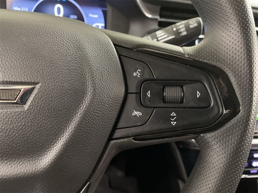 Thumbnail: 2023 Chevrolet Bolt EUV - 22