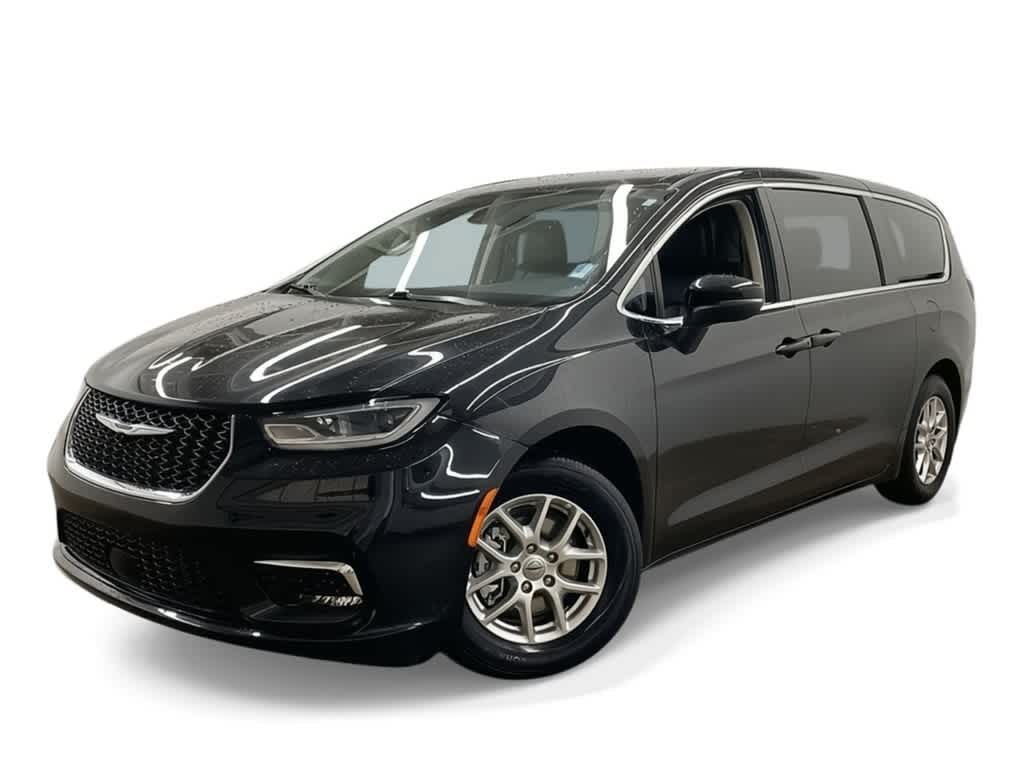 2023 Chrysler Pacifica Touring L -
                  Portland, OR