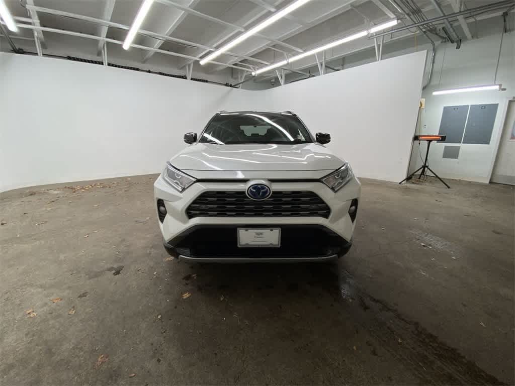 Thumbnail: 2020 Toyota RAV4 - 9