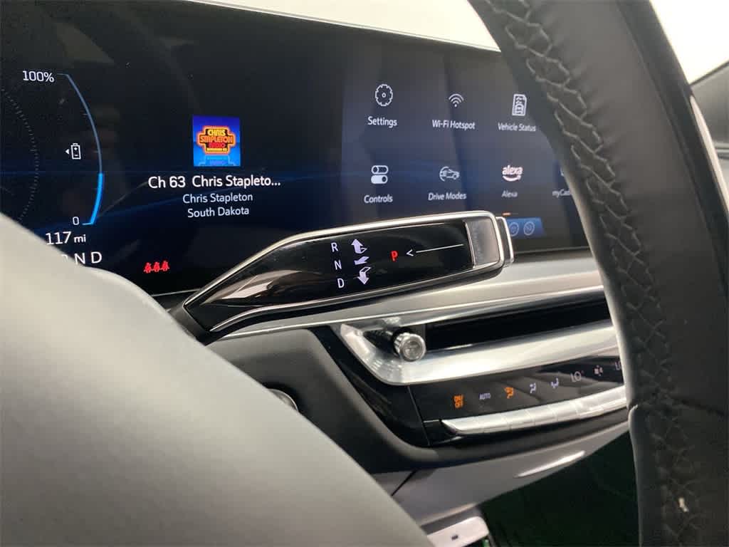 Thumbnail: 2024 Cadillac Lyriq - 27