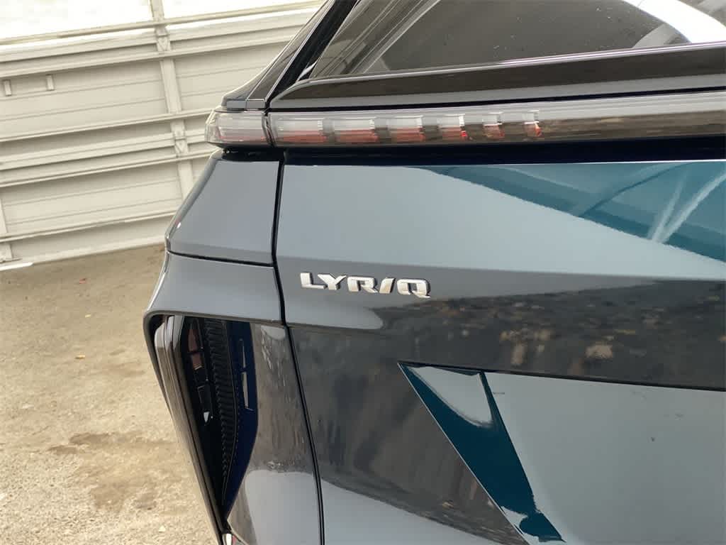 Thumbnail: 2024 Cadillac Lyriq - 10