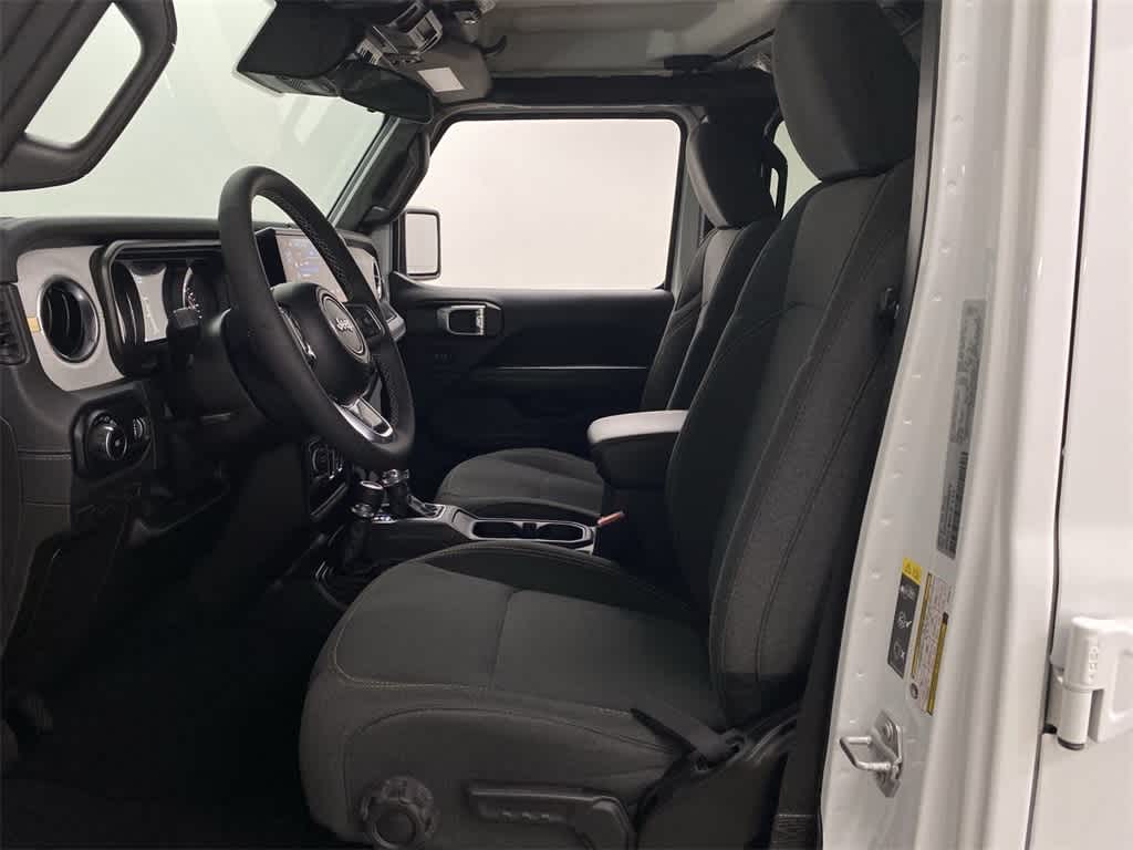 Thumbnail: 2025 Jeep Wrangler - 13