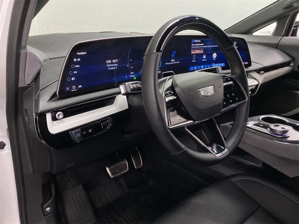 Thumbnail: 2025 Cadillac Optiq - 2