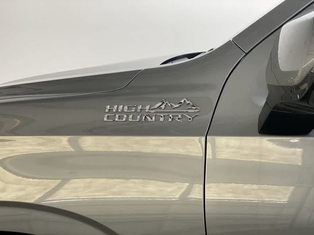 Thumbnail: 2025 Chevrolet Tahoe - 11