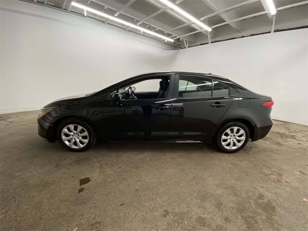 Thumbnail: 2024 Toyota Corolla - 3