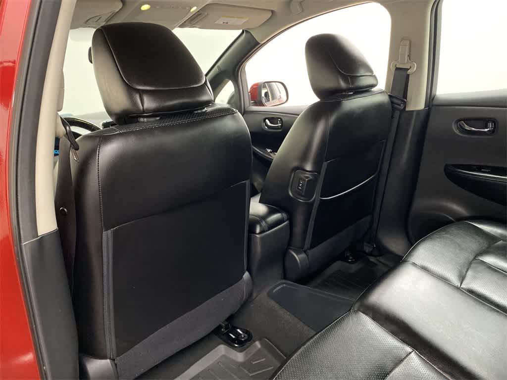 Thumbnail: 2013 Nissan Leaf - 17