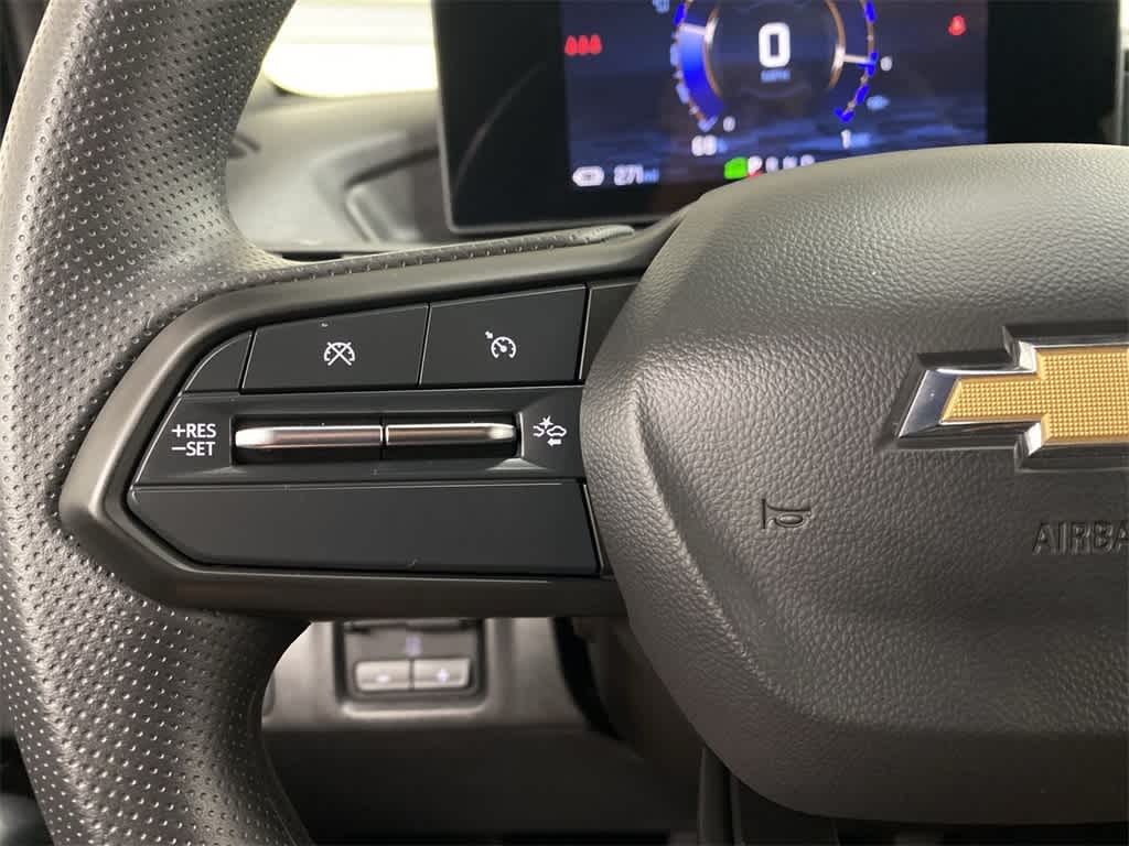 Thumbnail: 2024 Chevrolet Silverado EV - 21