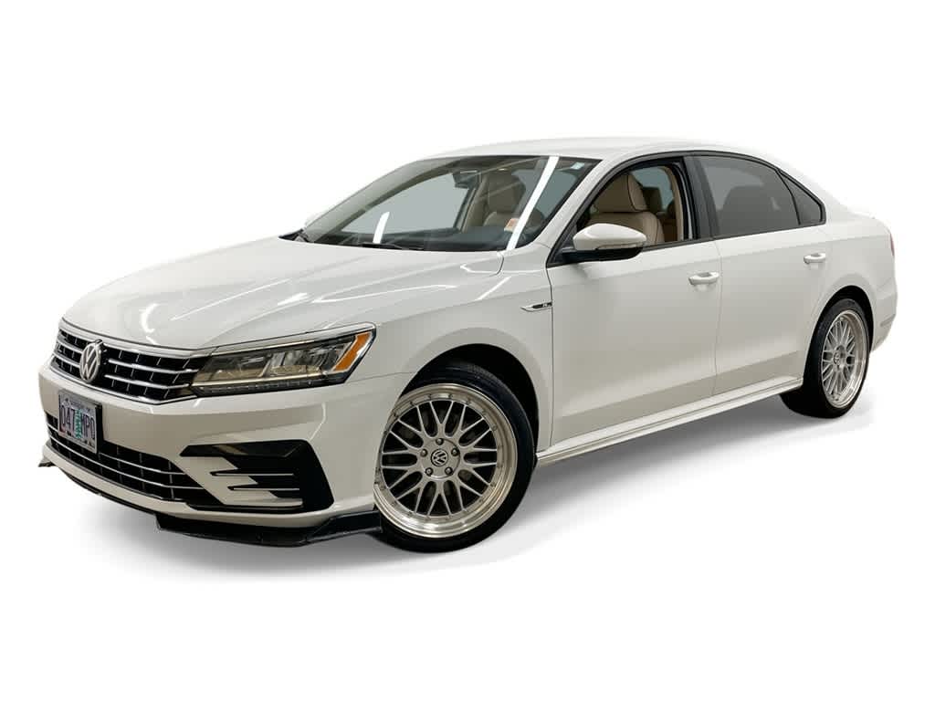 Thumbnail: 2018 Volkswagen Passat - 1