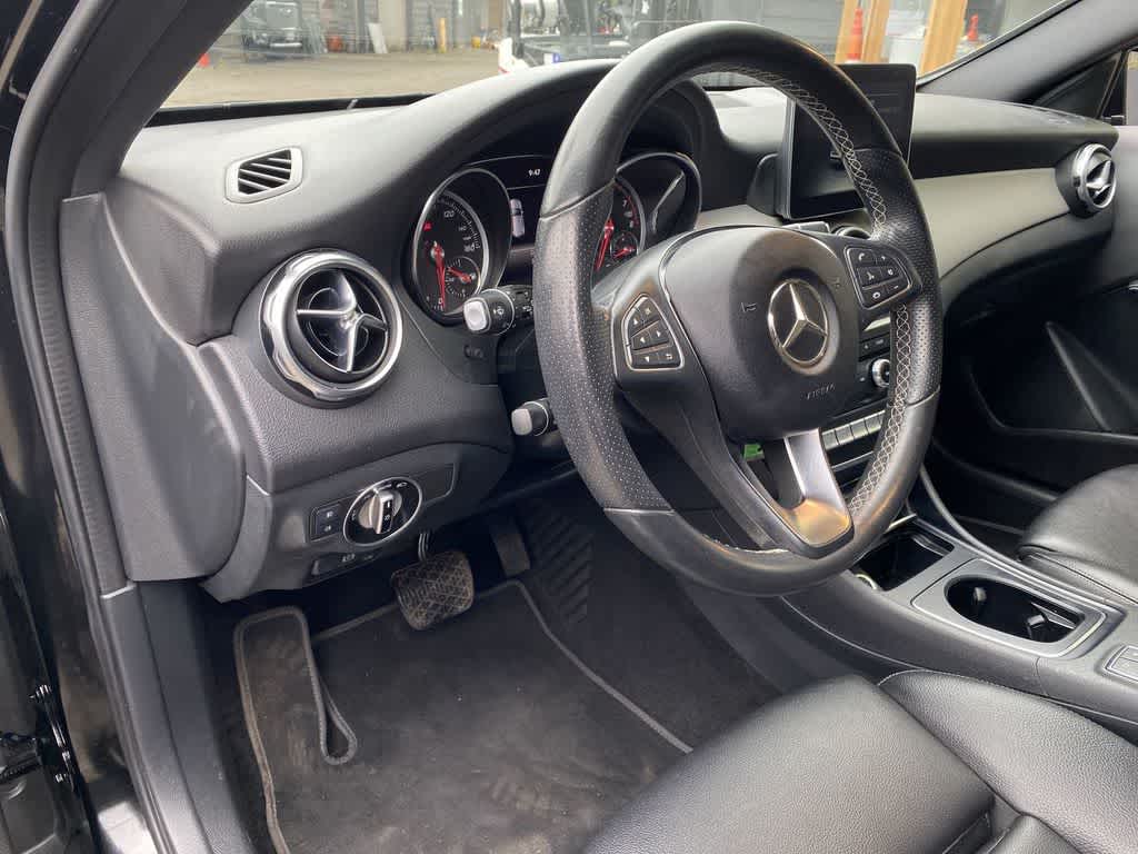 Thumbnail: 2018 Mercedes-Benz GLA - 2
