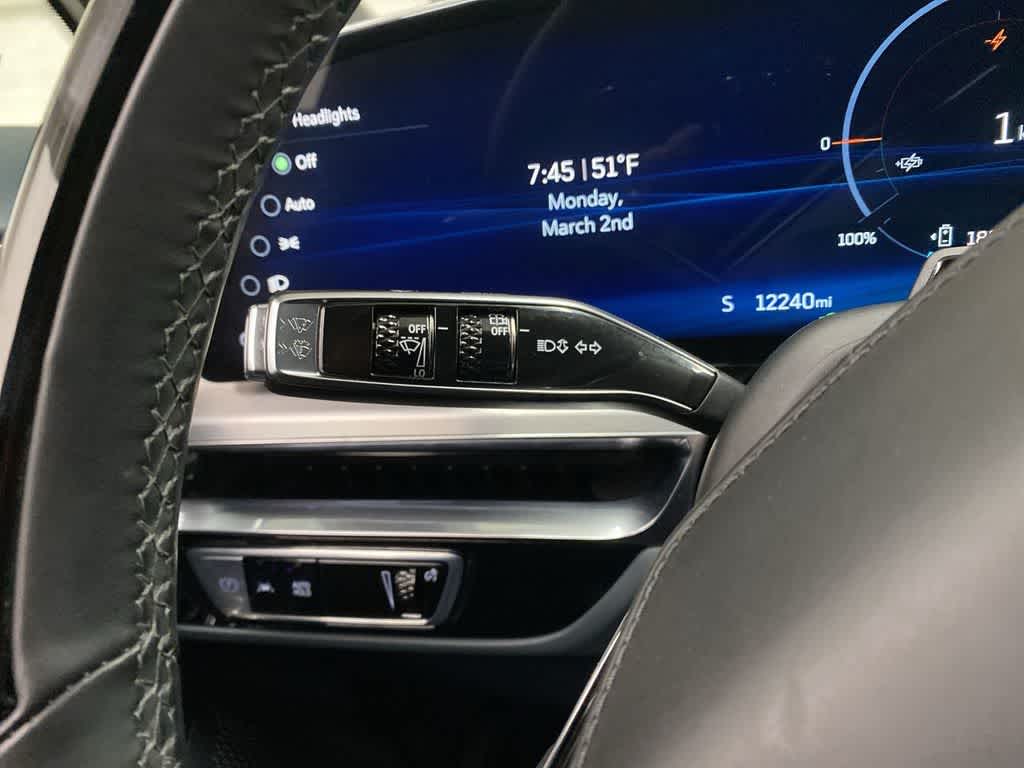 Thumbnail: 2024 Cadillac Lyriq - 23