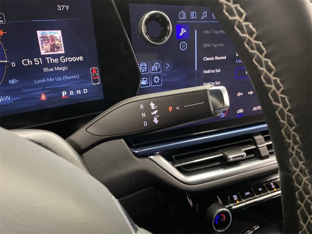 Thumbnail: 2025 Chevrolet Equinox - 25