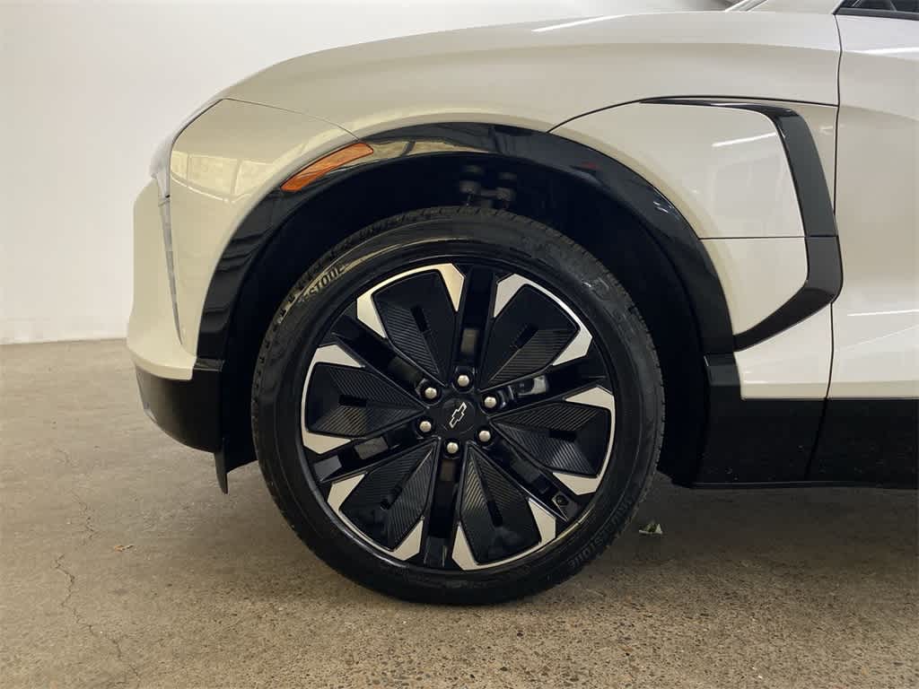 Thumbnail: 2024 Chevrolet Blazer EV - 12