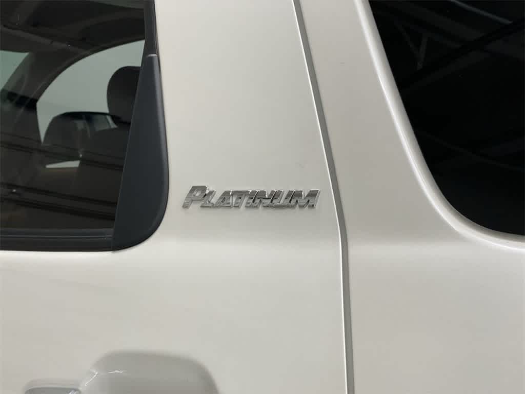 Thumbnail: 2019 Toyota Sequoia - 10