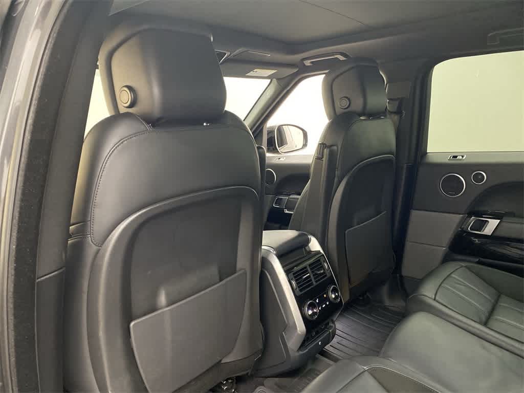 Thumbnail: 2022 Land Rover Range Rover Sport - 16