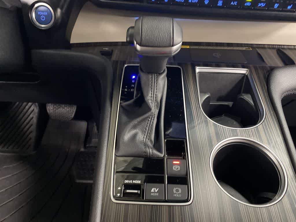 Thumbnail: 2024 Toyota Sienna - 26