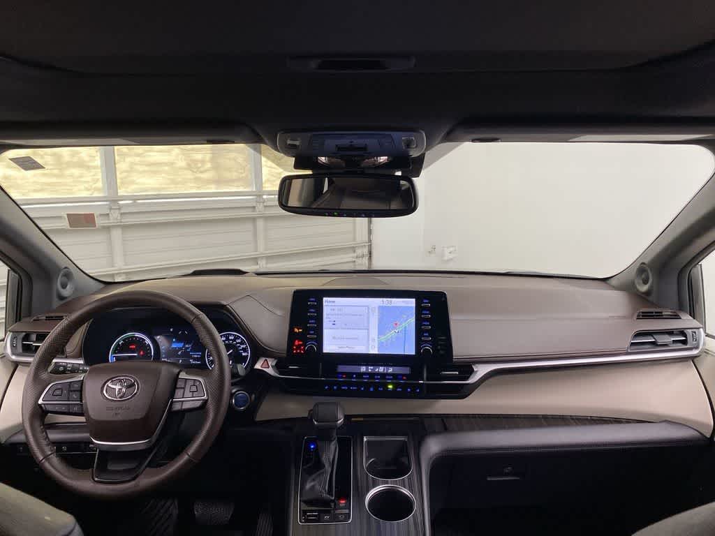 Thumbnail: 2024 Toyota Sienna - 12