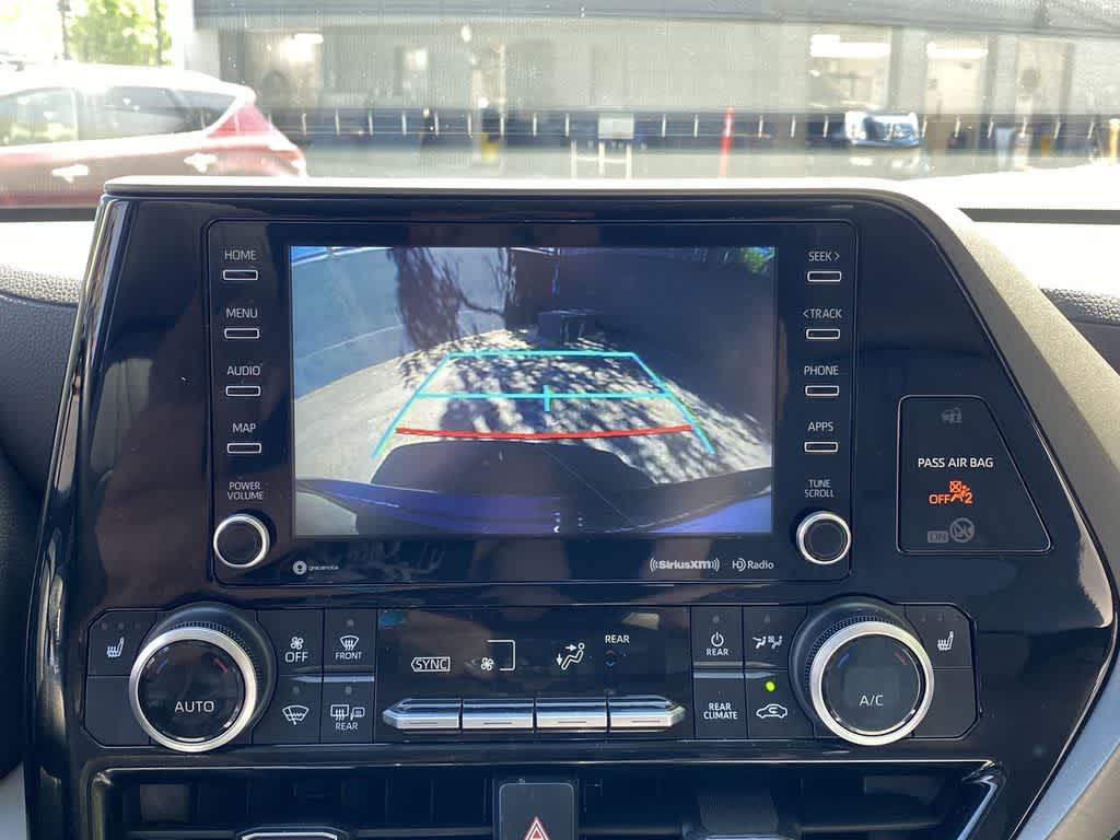 Thumbnail: 2021 Toyota Highlander - 26