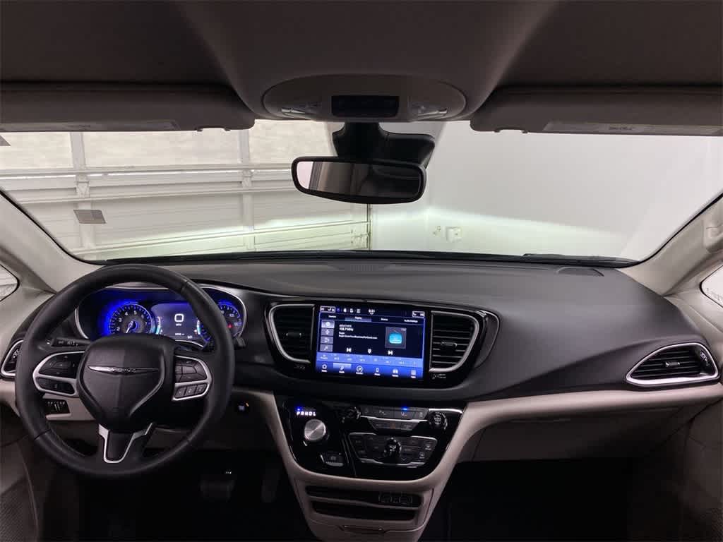 Thumbnail: 2024 Chrysler Pacifica - 13