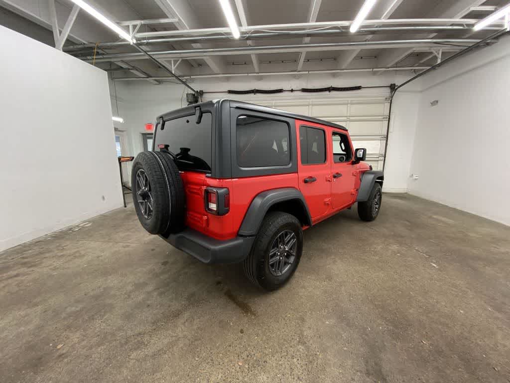 Thumbnail: 2025 Jeep Wrangler - 6