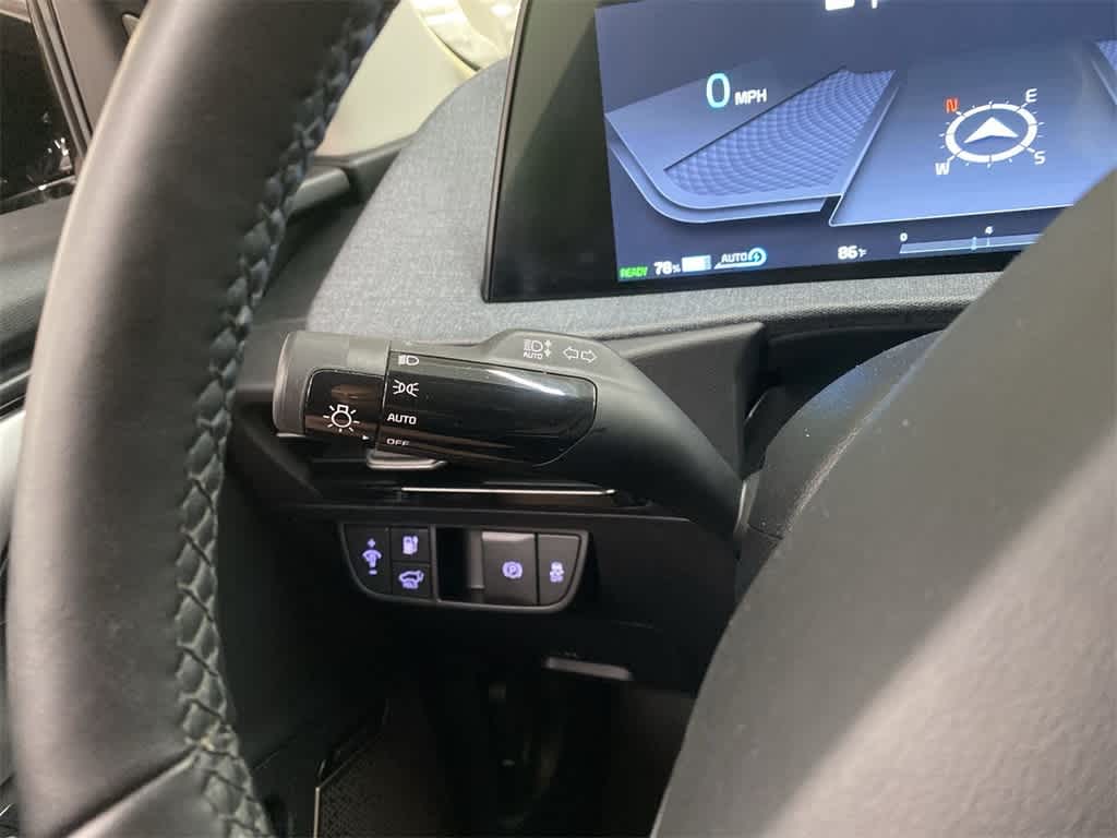 Thumbnail: 2023 Kia EV6 - 24