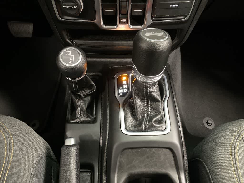 Thumbnail: 2025 Jeep Wrangler - 26