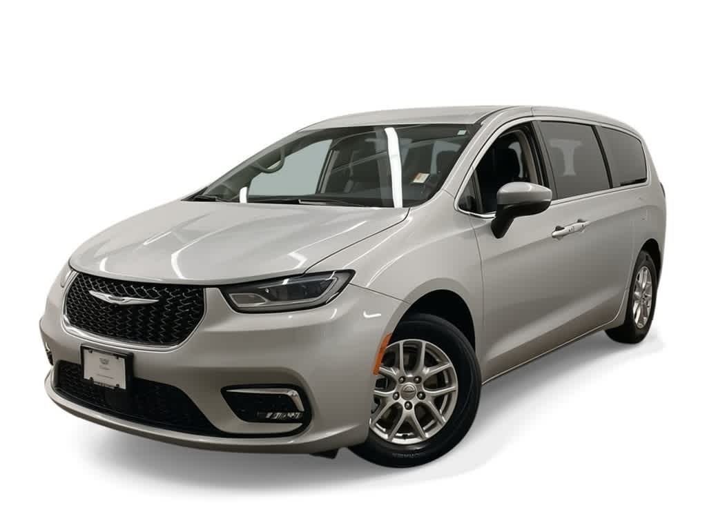 2023 Chrysler Pacifica Touring L -
                  Portland, OR