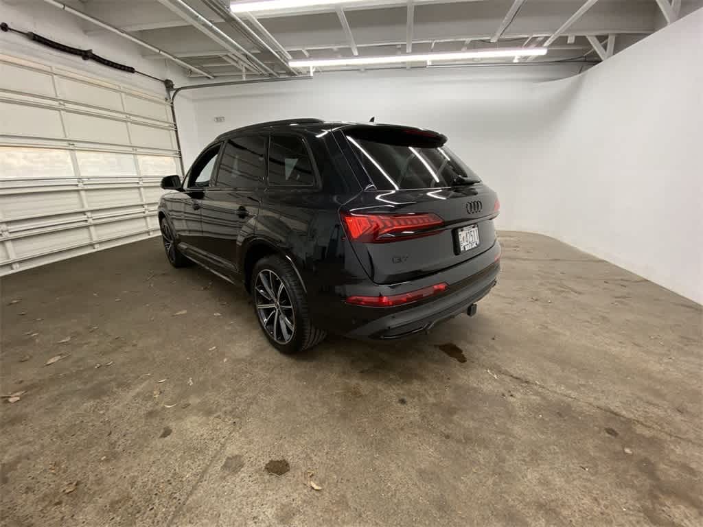 Thumbnail: 2023 Audi Q7 - 4