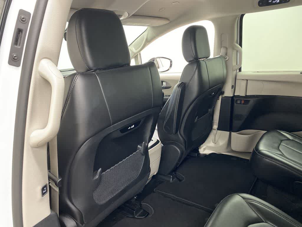 Thumbnail: 2024 Chrysler Pacifica - 16