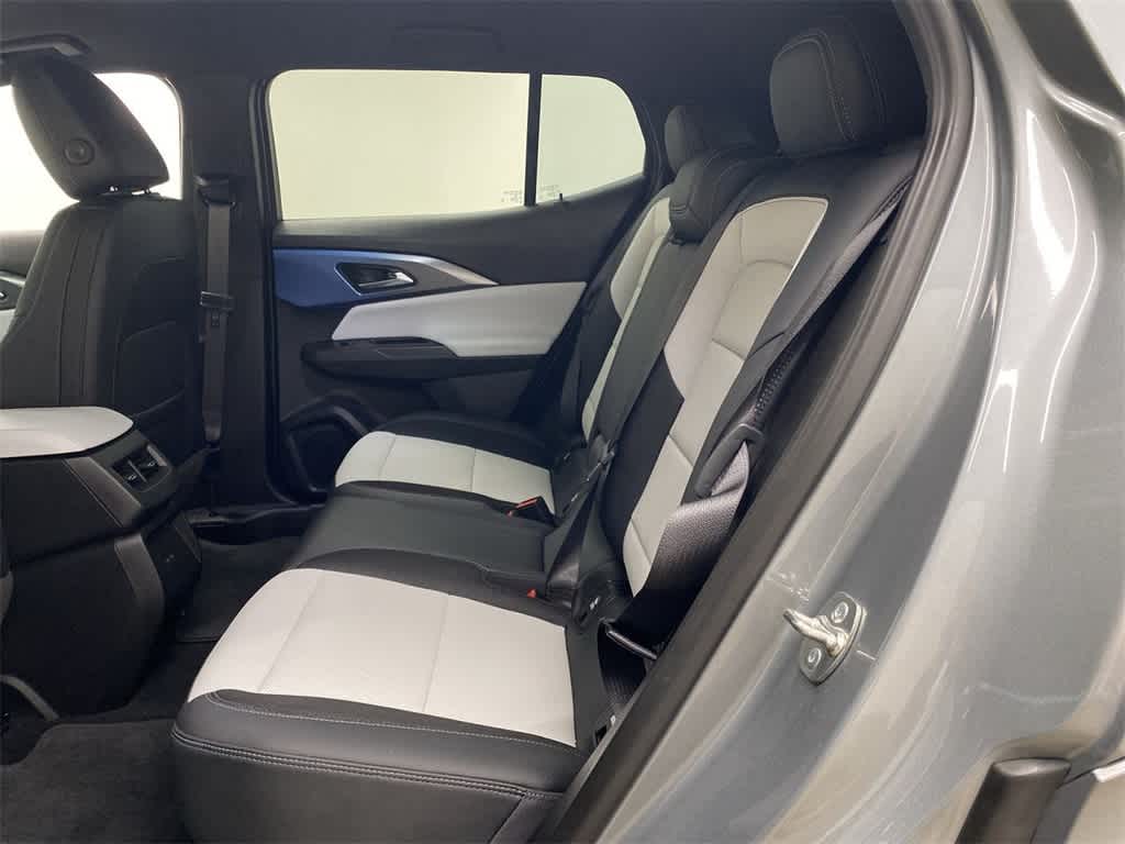 Thumbnail: 2024 Chevrolet Equinox - 17