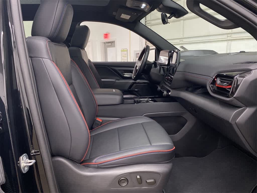 Thumbnail: 2024 Chevrolet Silverado EV - 20