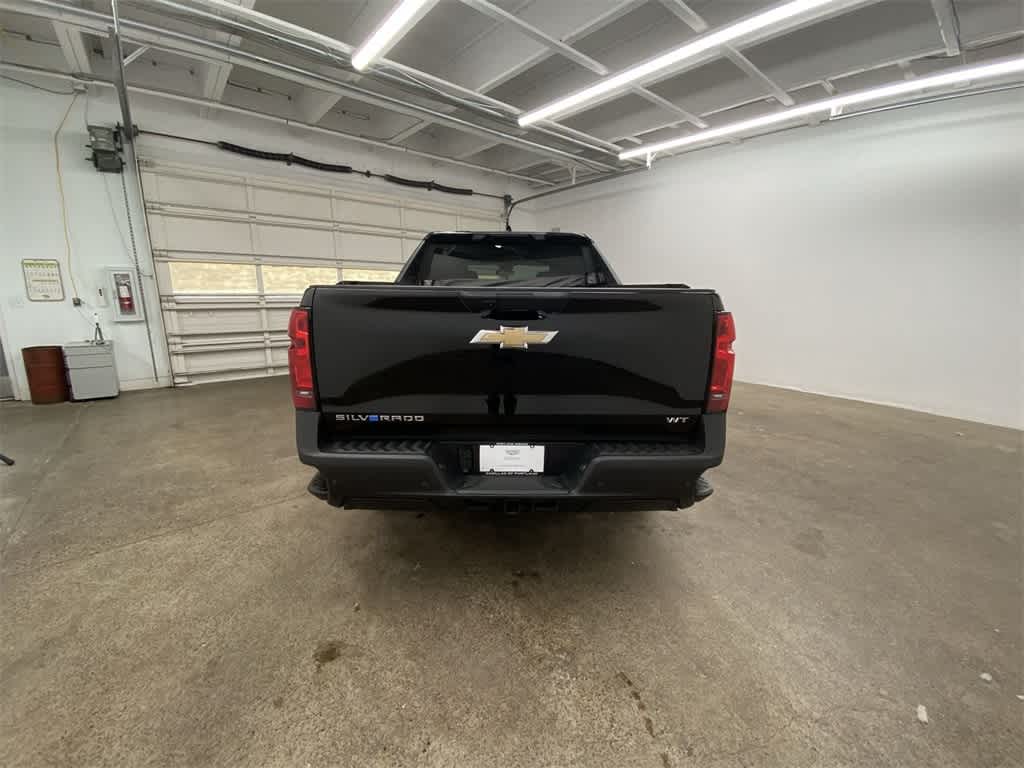Thumbnail: 2024 Chevrolet Silverado EV - 5