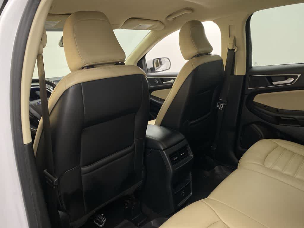 Thumbnail: 2021 Ford Edge - 16