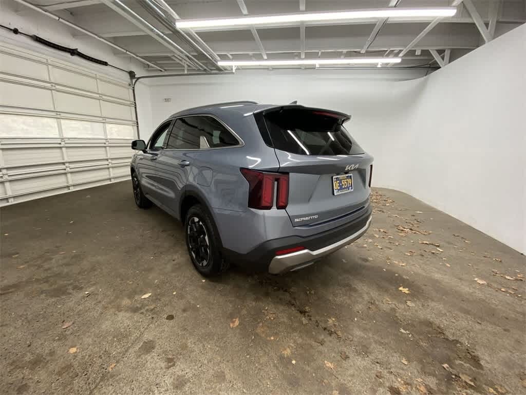 Used 2025 Kia Sorento S SUV