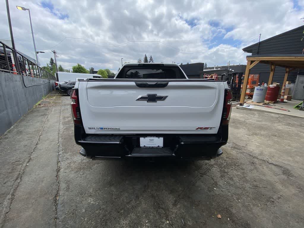 Thumbnail: 2025 Chevrolet Silverado EV - 5