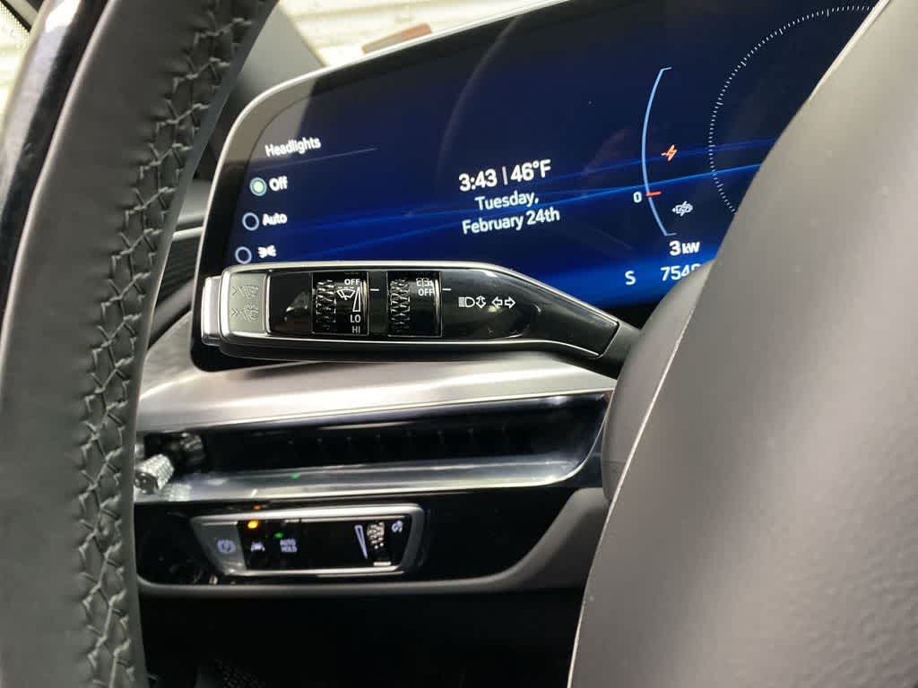 Thumbnail: 2024 Cadillac Lyriq - 23