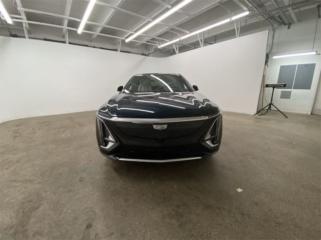 Thumbnail: 2024 Cadillac Lyriq - 9