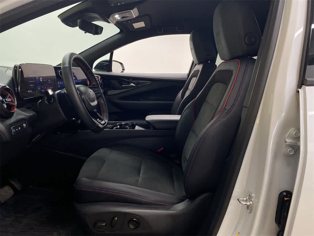 Thumbnail: 2024 Chevrolet Blazer EV - 15