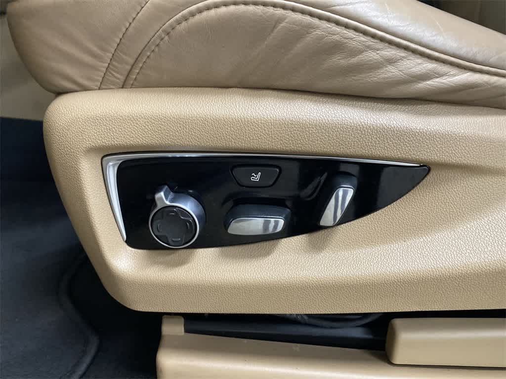 Thumbnail: 2018 Cadillac Escalade - 14