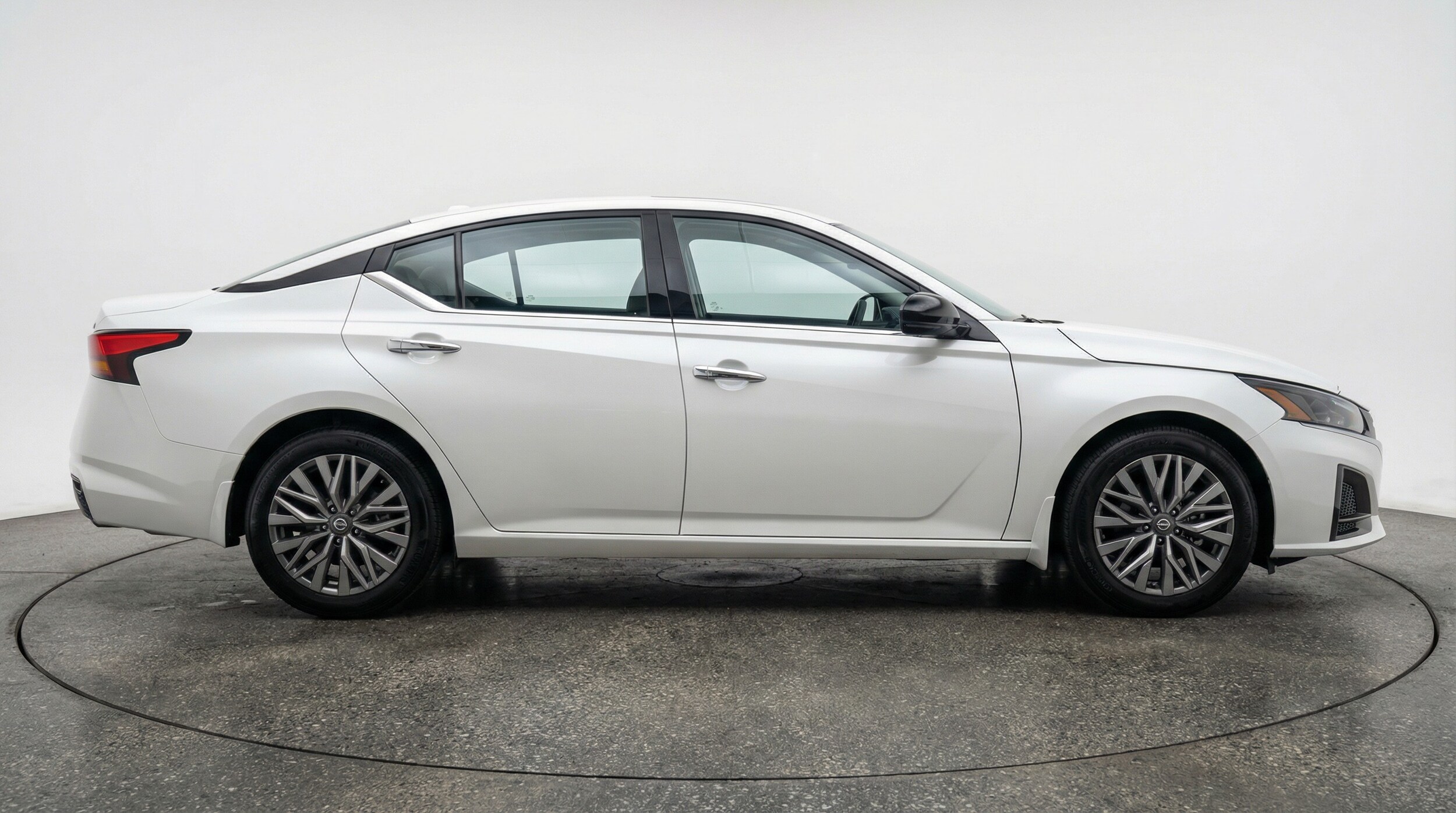 Thumbnail: 2025 Nissan Altima - 8