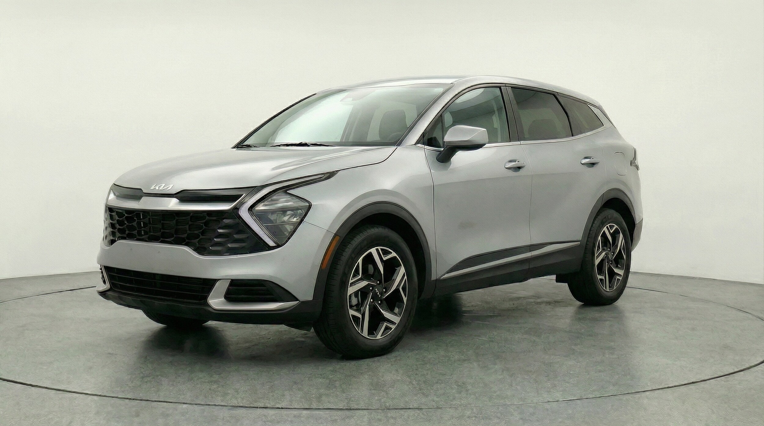 Thumbnail: 2025 Kia Sportage - 3