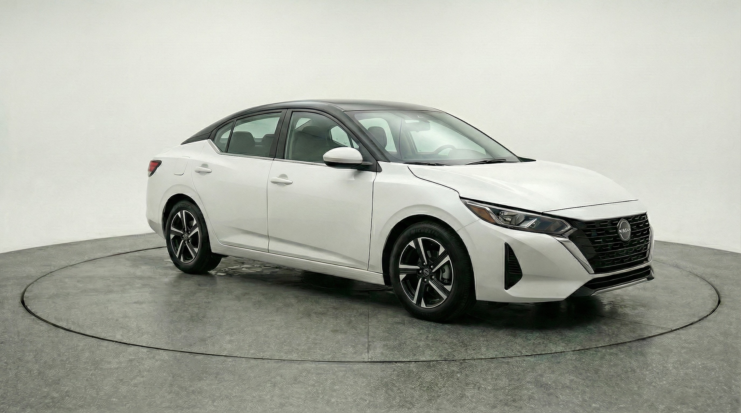 Thumbnail: 2025 Nissan Sentra - 1