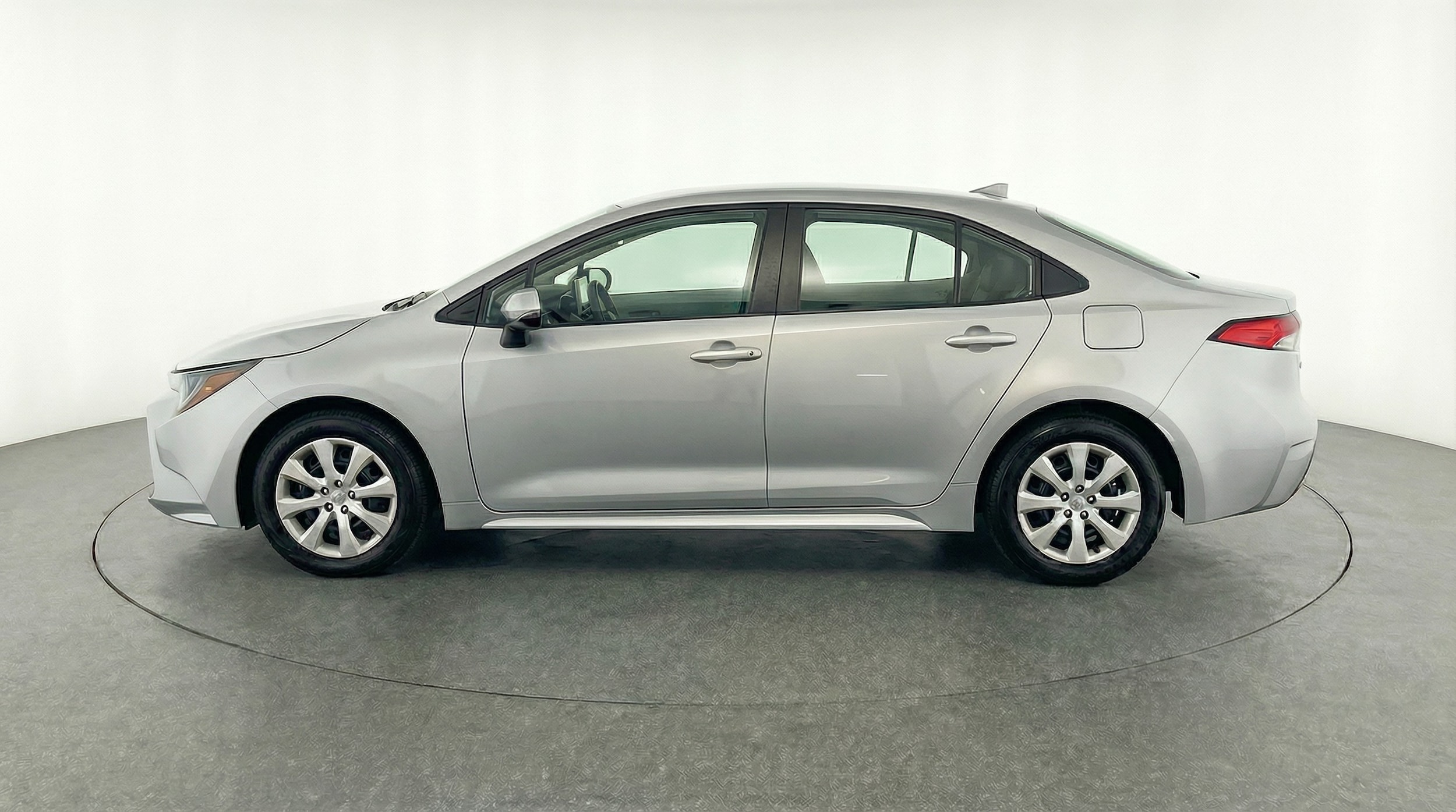 Thumbnail: 2025 Toyota Corolla - 4