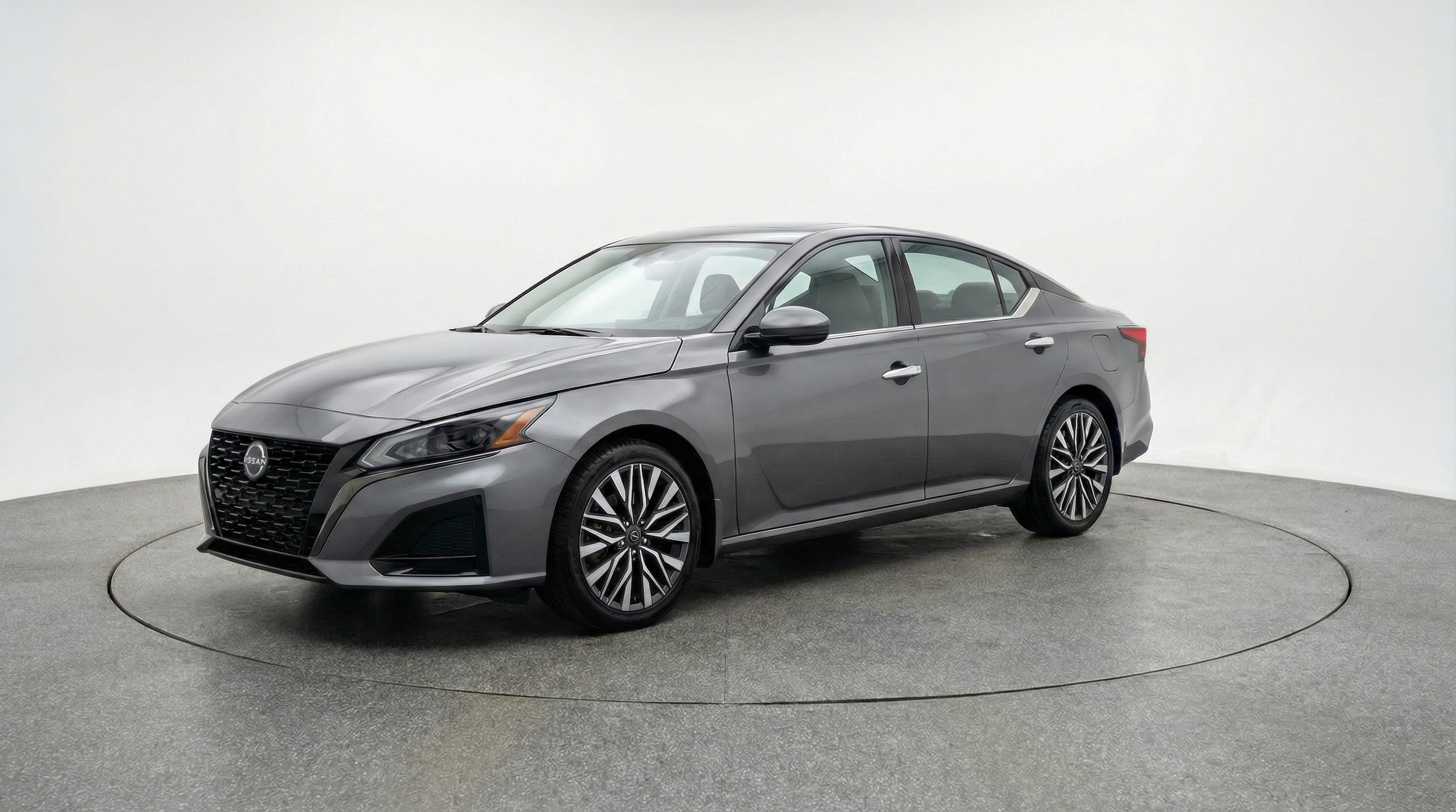 Thumbnail: 2025 Nissan Altima - 3