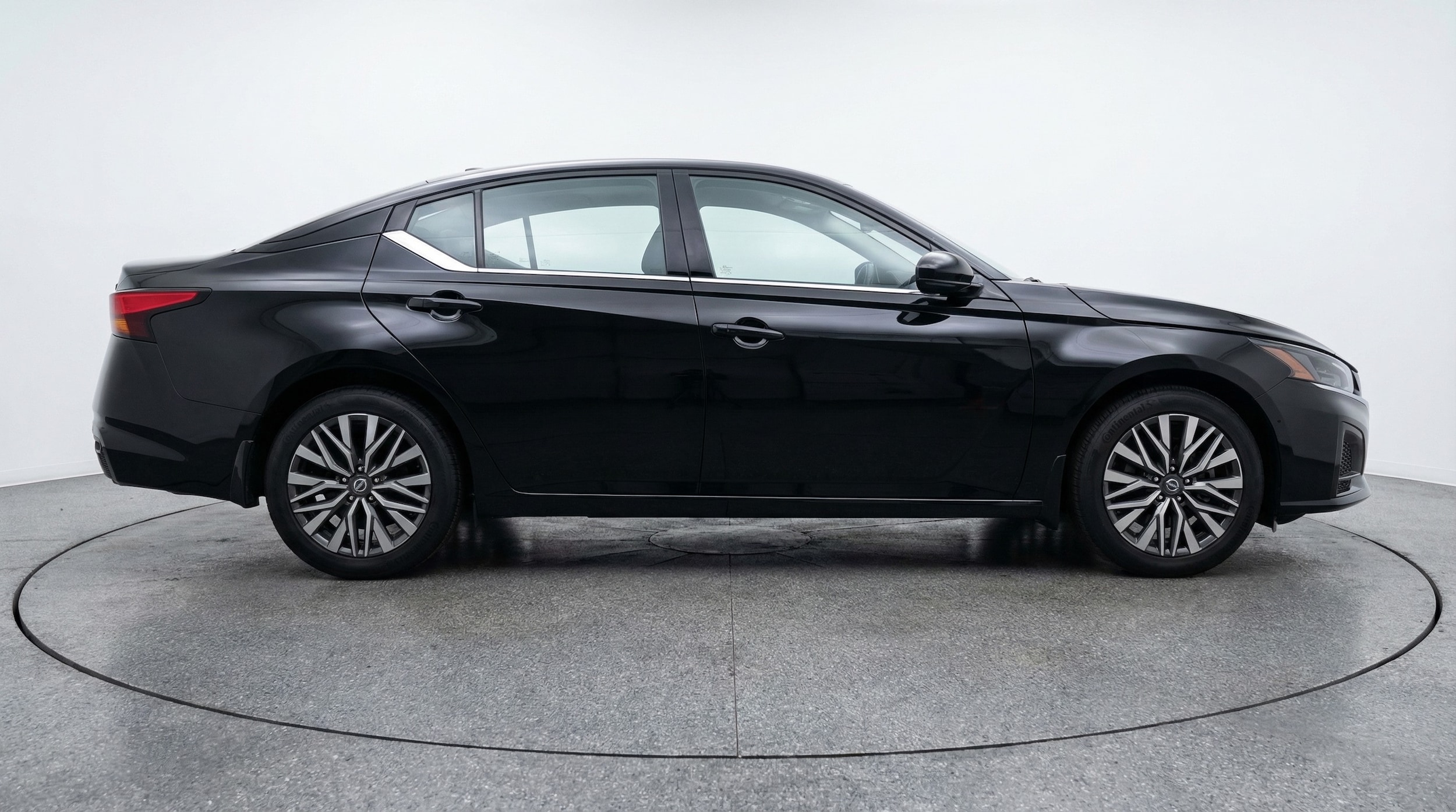 Thumbnail: 2025 Nissan Altima - 8