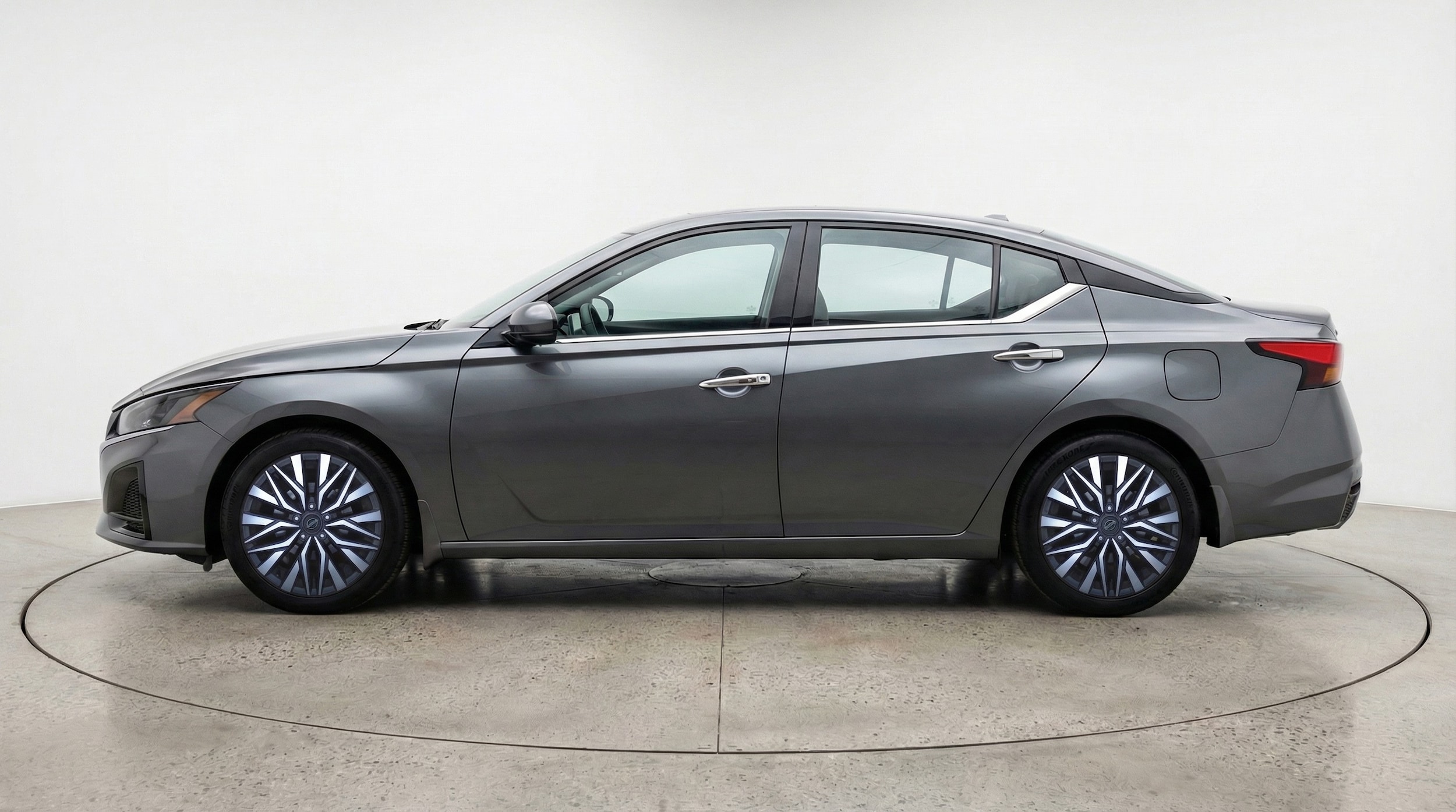 Thumbnail: 2025 Nissan Altima - 4