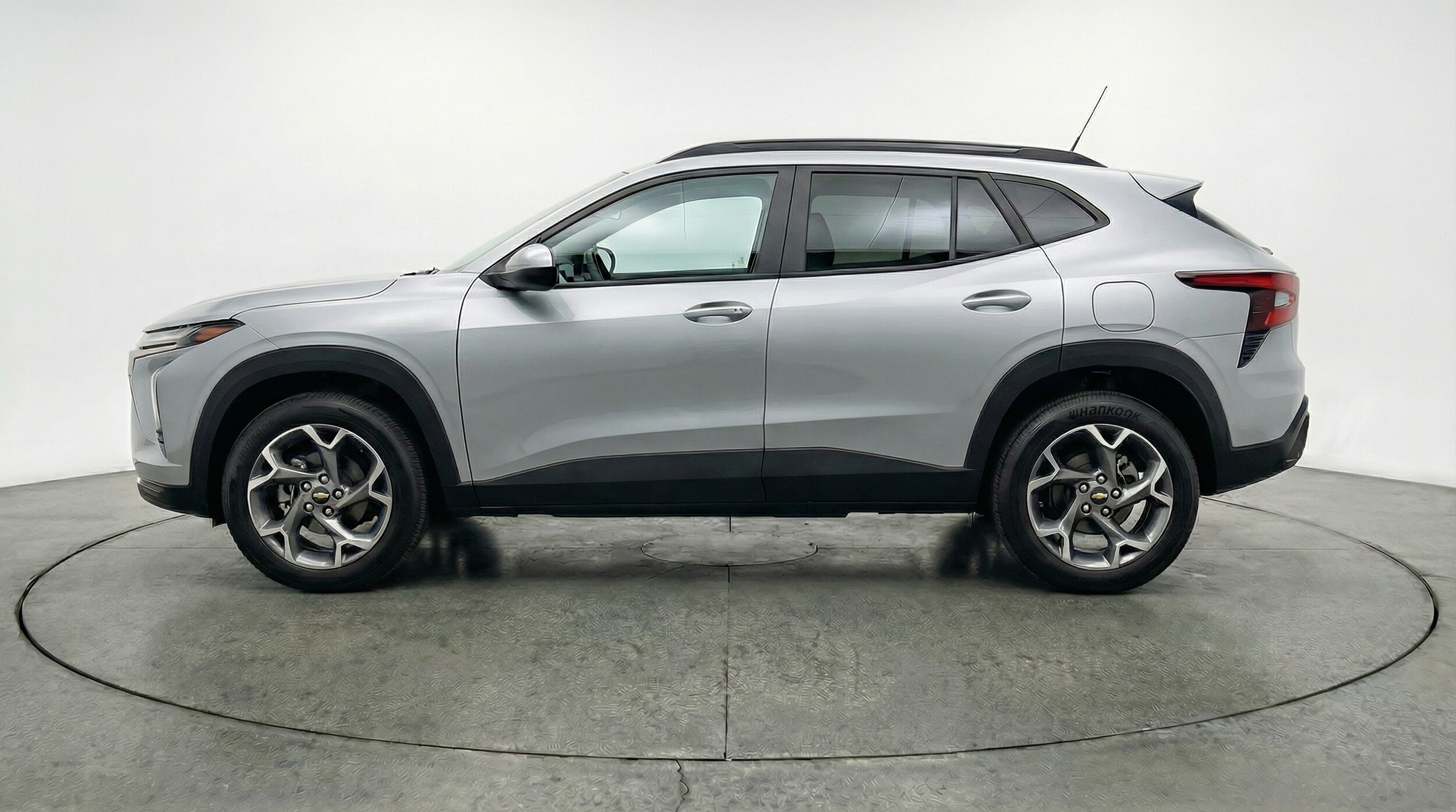 Thumbnail: 2025 Chevrolet Trax - 4