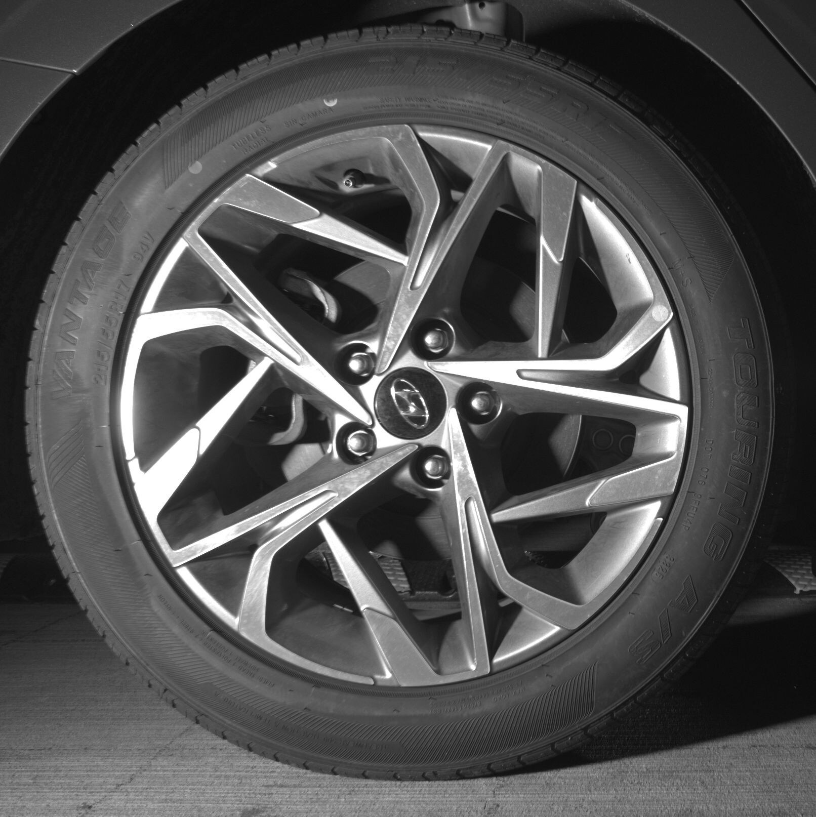 Thumbnail: 2023 Hyundai Sonata - 12