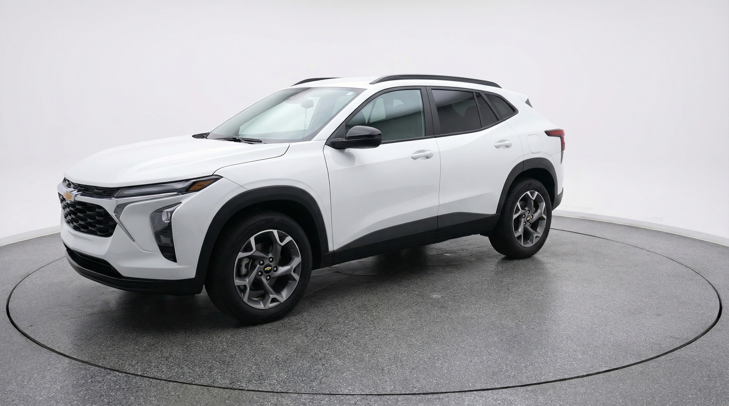 Thumbnail: 2025 Chevrolet Trax - 3