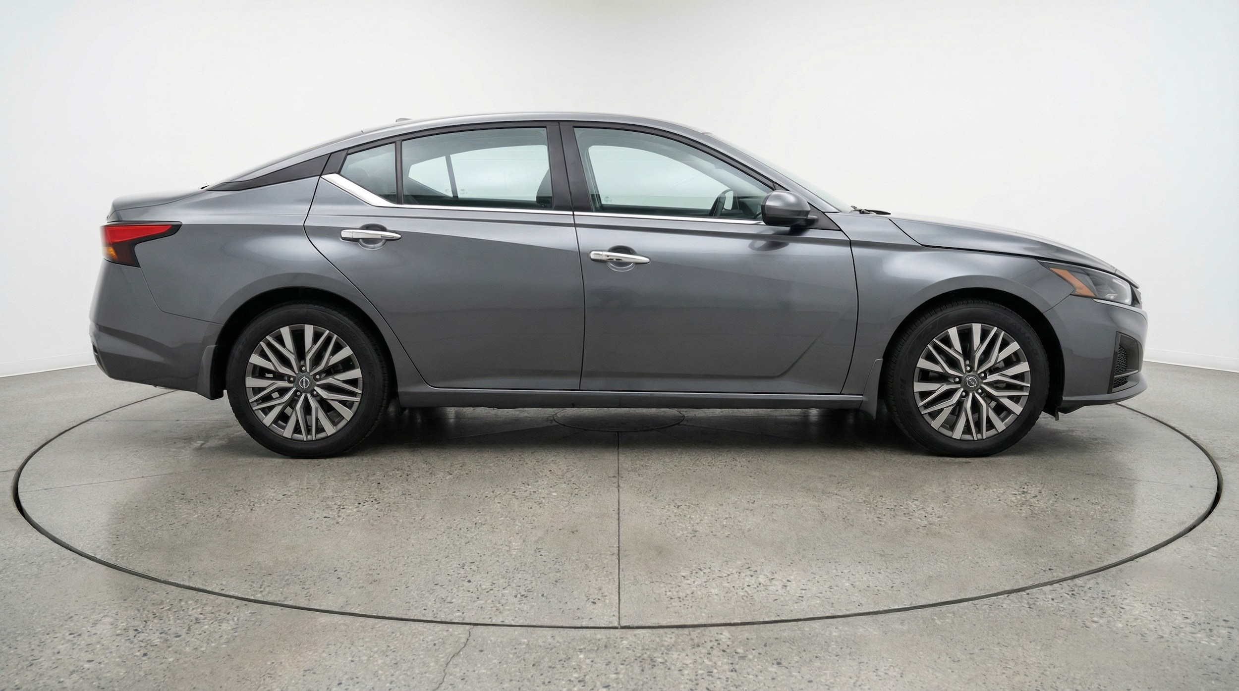 Thumbnail: 2025 Nissan Altima - 8